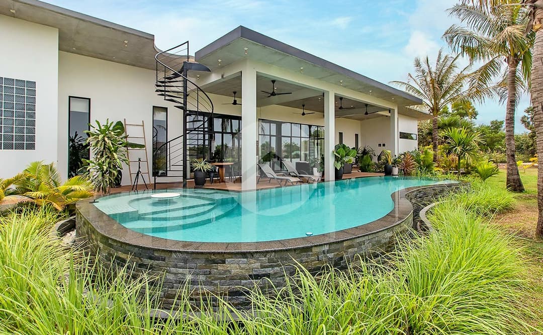 7 Bedroom Luxury Villa For Sale - Sambour, Siem Reap - Image 2
